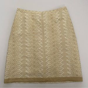 Banana Republic White and Gold Embroidered Lined  Flat Front Skirt Size 4